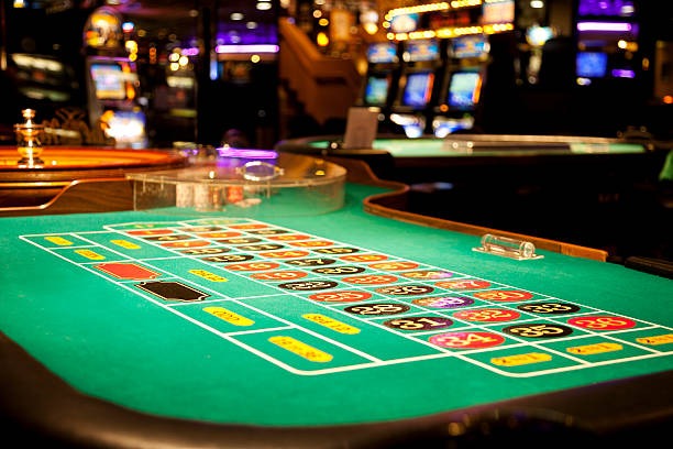 Blackjack table with live dealer feed Blackjack table interface on osaka89
